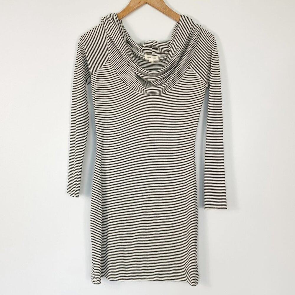 Silence + Noise Urban Outfitters Navy Striped Off-shoulder Dress Womens M NWOT